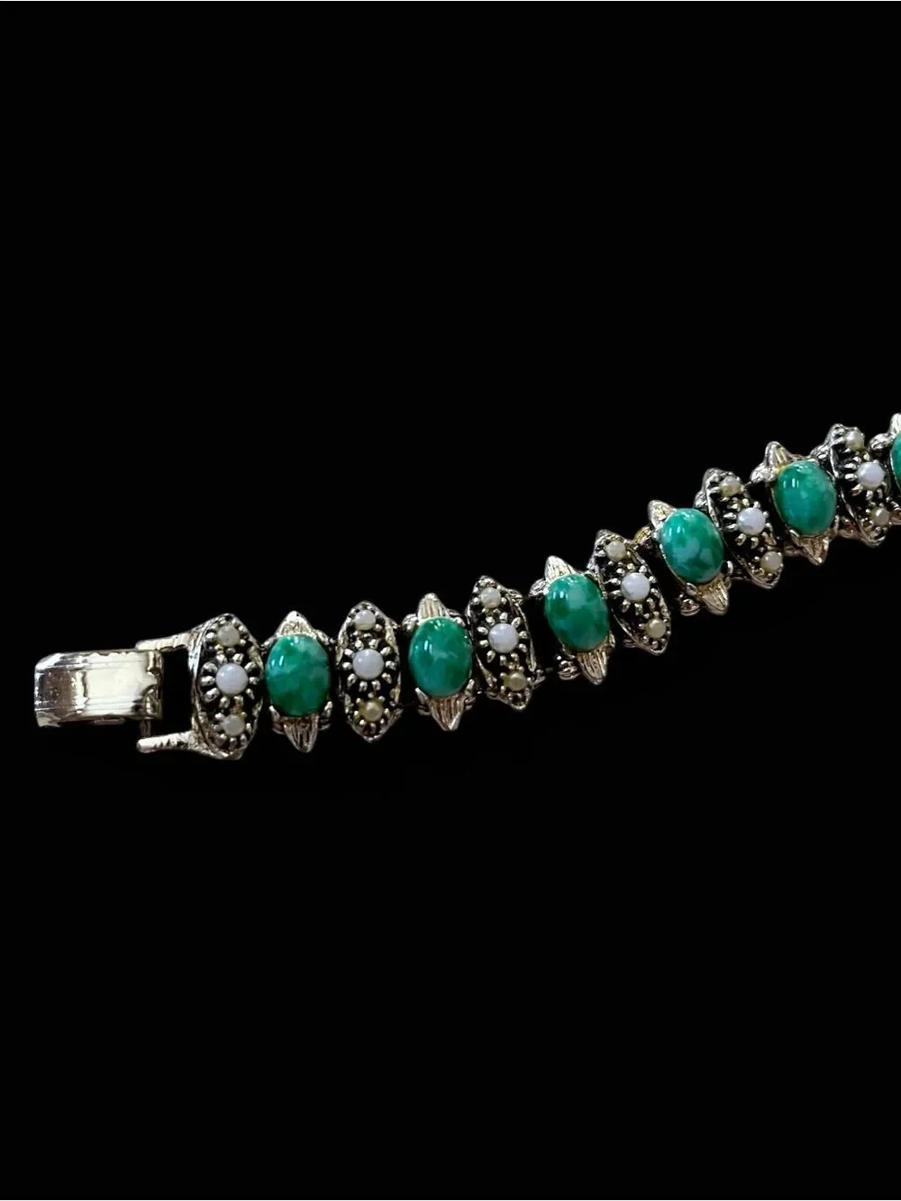 Vintage Metal Link Faux Jade Cabachon Bracelet